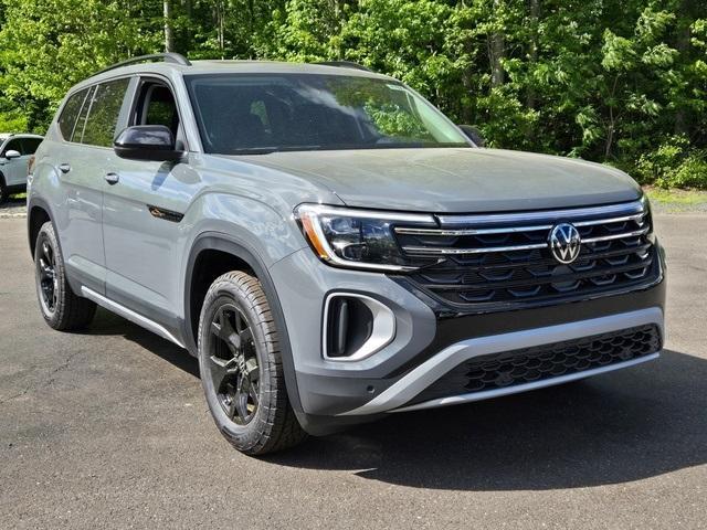 new 2025 Volkswagen Atlas car, priced at $50,139