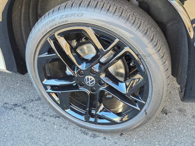 new 2026 Volkswagen Tiguan car, priced at $38,627