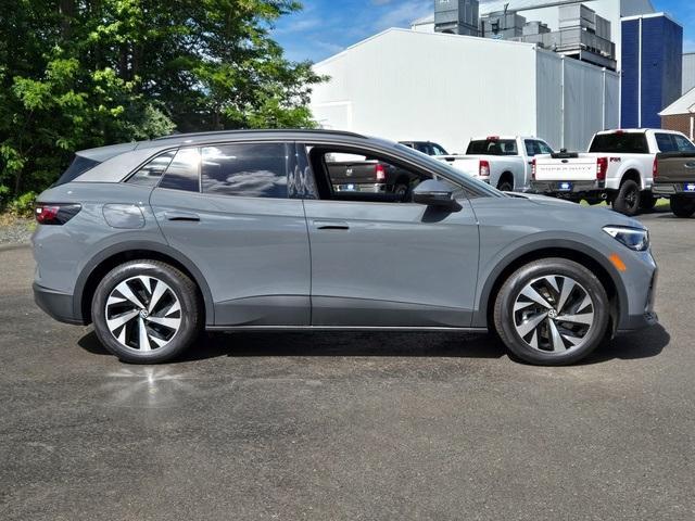 new 2025 Volkswagen ID.4 car, priced at $41,271