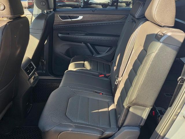 new 2026 Volkswagen Atlas car, priced at $51,043