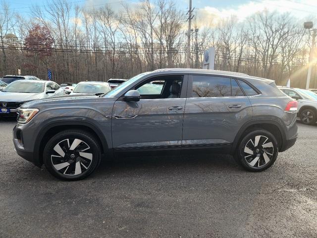 new 2024 Volkswagen Atlas Cross Sport car, priced at $43,543