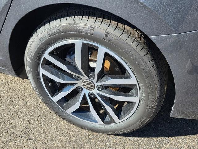 new 2025 Volkswagen Jetta car, priced at $27,452