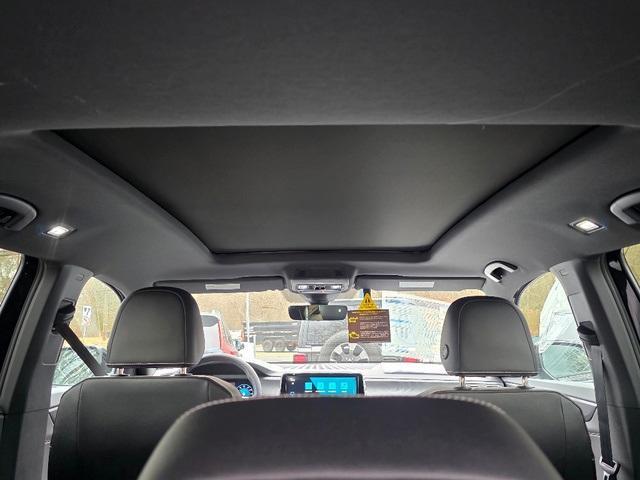 new 2026 Volkswagen Atlas Cross Sport car, priced at $51,906