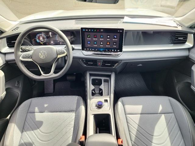 new 2025 Volkswagen Tiguan car, priced at $38,287