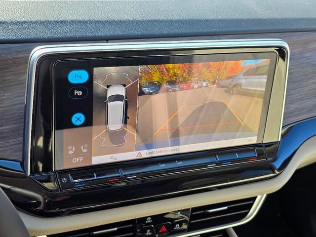 new 2026 Volkswagen Atlas car, priced at $55,714