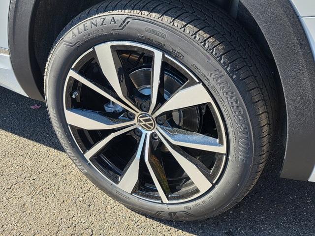 new 2026 Volkswagen Atlas car, priced at $55,714