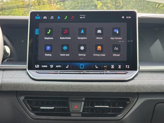 new 2025 Volkswagen Tiguan car, priced at $34,182