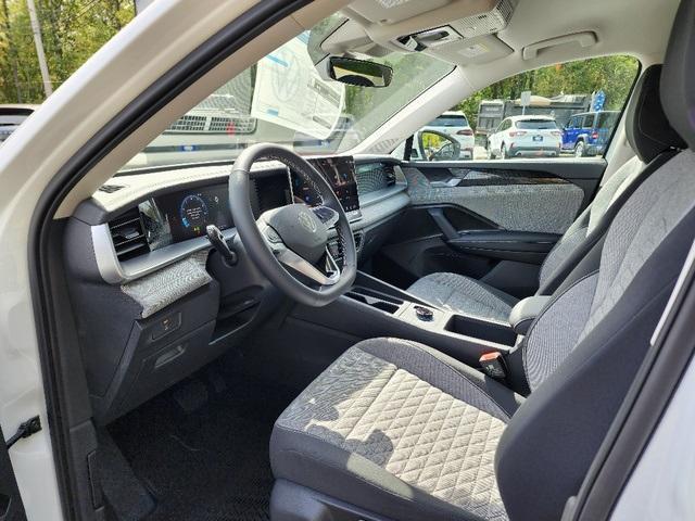 new 2025 Volkswagen Tiguan car, priced at $34,182