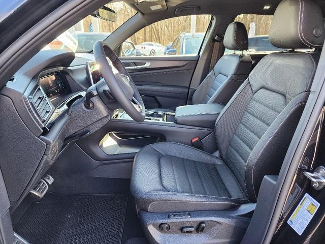 new 2025 Volkswagen Atlas Cross Sport car, priced at $51,301