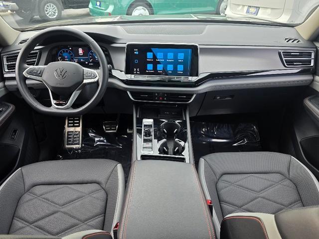 used 2024 Volkswagen Atlas car, priced at $39,995