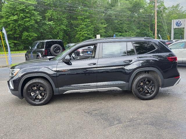 used 2024 Volkswagen Atlas car, priced at $39,995