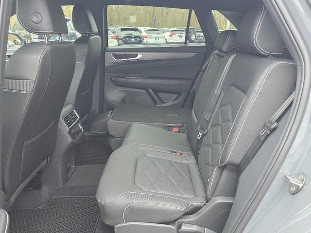 new 2026 Volkswagen Atlas Cross Sport car, priced at $48,144