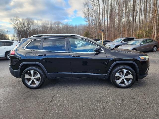 used 2020 Jeep Cherokee car, priced at $15,500