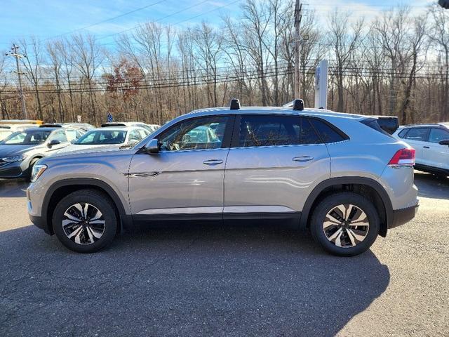 new 2024 Volkswagen Atlas Cross Sport car, priced at $42,146