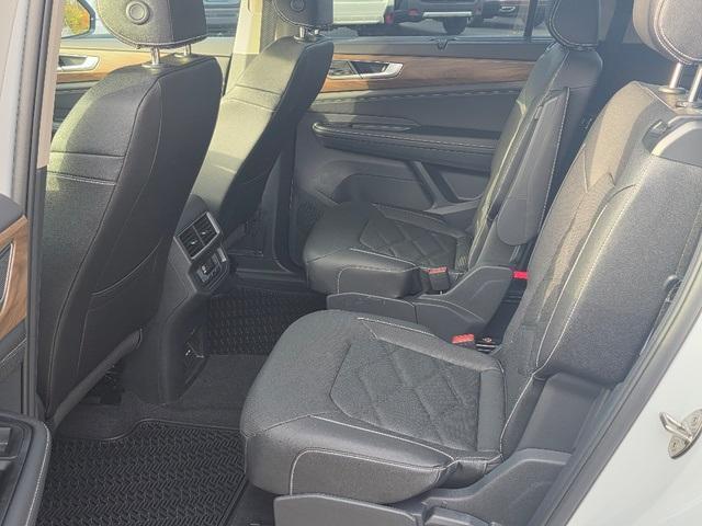 new 2026 Volkswagen Atlas car, priced at $49,586