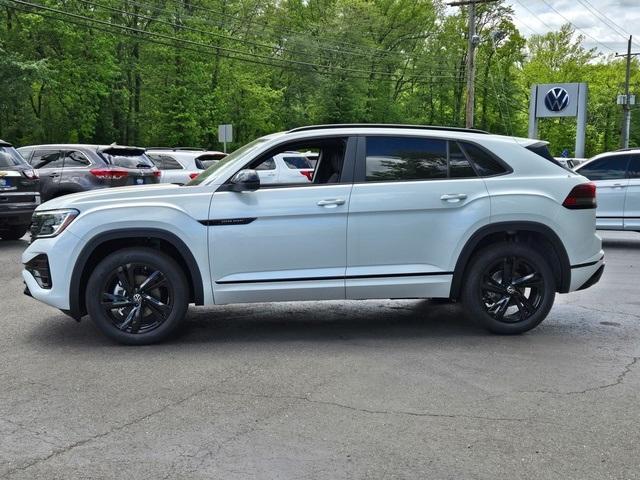 new 2025 Volkswagen Atlas Cross Sport car, priced at $51,756