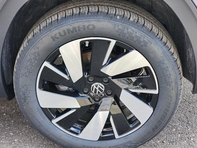 new 2025 Volkswagen Atlas Cross Sport car, priced at $49,721