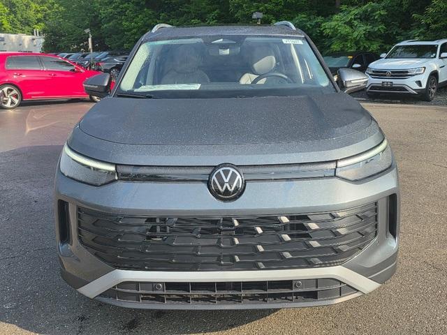 new 2025 Volkswagen Tiguan car, priced at $36,428