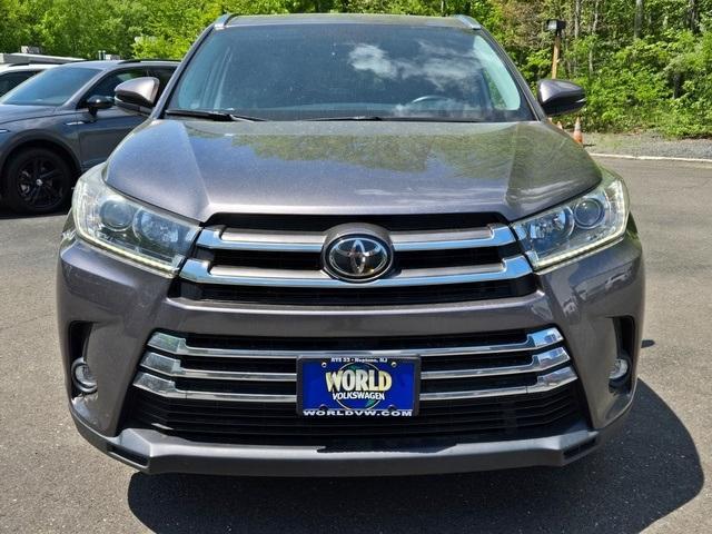used 2019 Toyota Highlander car, priced at $21,995