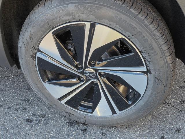 new 2026 Volkswagen Taos car, priced at $33,285