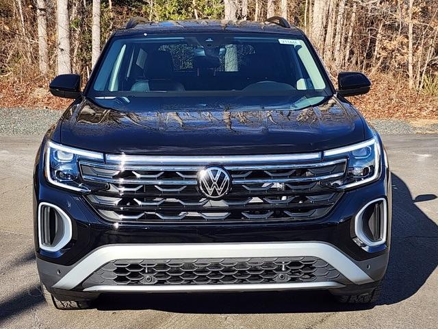 new 2025 Volkswagen Atlas car, priced at $48,181