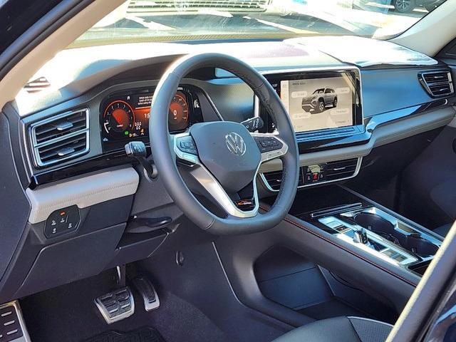 new 2025 Volkswagen Atlas car, priced at $48,181