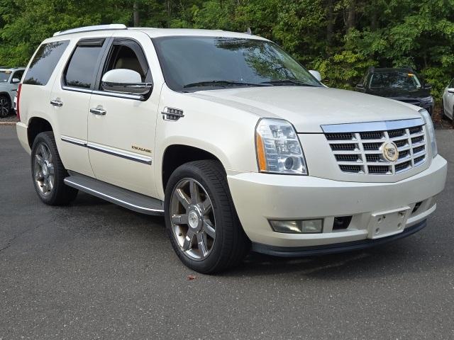 used 2010 Cadillac Escalade car, priced at $9,895