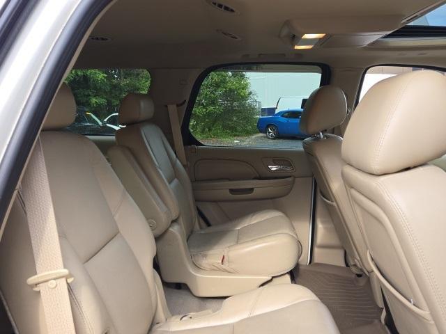 used 2010 Cadillac Escalade car, priced at $9,895