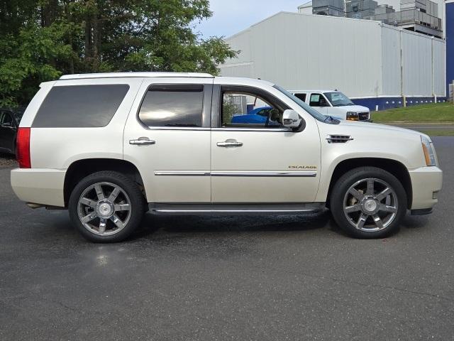 used 2010 Cadillac Escalade car, priced at $9,895