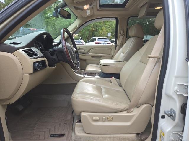 used 2010 Cadillac Escalade car, priced at $9,895
