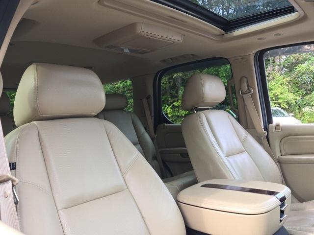 used 2010 Cadillac Escalade car, priced at $9,895