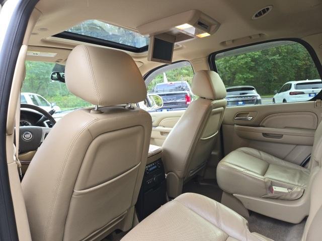 used 2010 Cadillac Escalade car, priced at $9,895