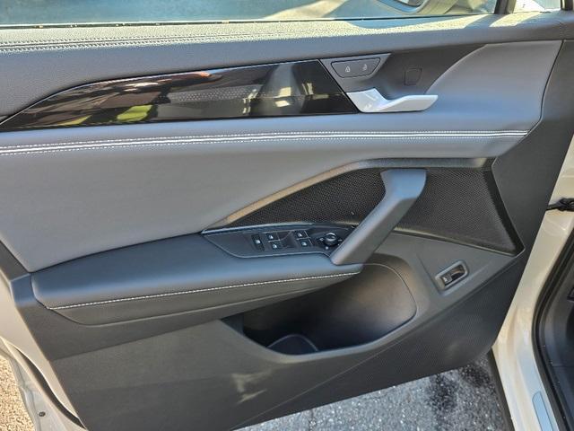 new 2026 Volkswagen Tiguan car, priced at $43,955