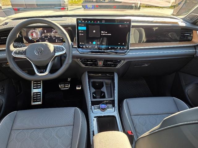 new 2026 Volkswagen Tiguan car, priced at $43,955
