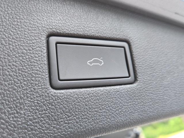 used 2022 Volkswagen Tiguan car, priced at $21,950