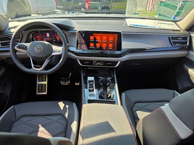 new 2025 Volkswagen Atlas car, priced at $47,745