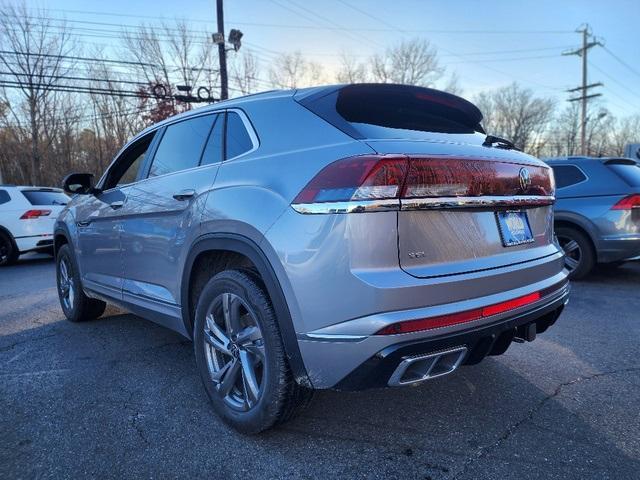 new 2024 Volkswagen Atlas Cross Sport car, priced at $52,021