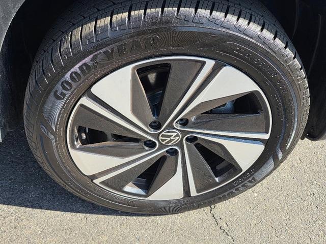 used 2024 Volkswagen Taos car, priced at $25,250