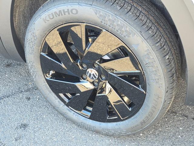 new 2026 Volkswagen Atlas car, priced at $48,910