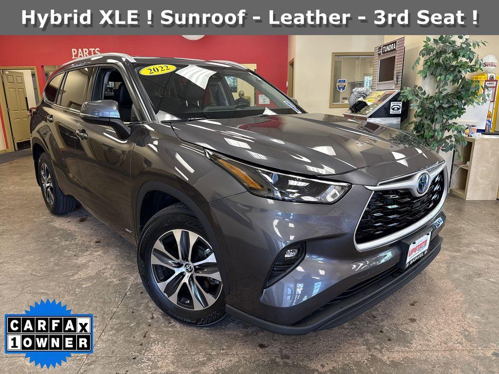 used 2022 Toyota Highlander Hybrid car, priced at $40,931