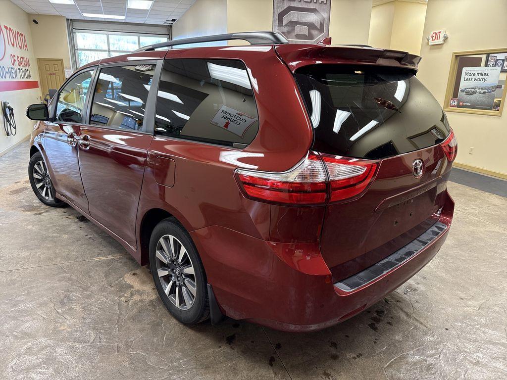 used 2018 Toyota Sienna car, priced at $28,582