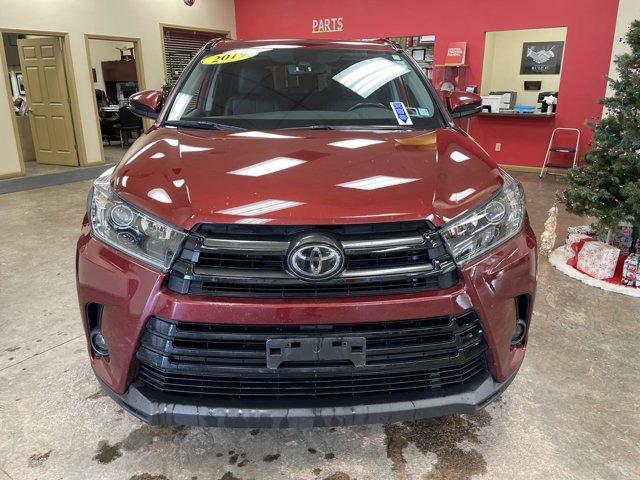 used 2019 Toyota Highlander car, priced at $26,581