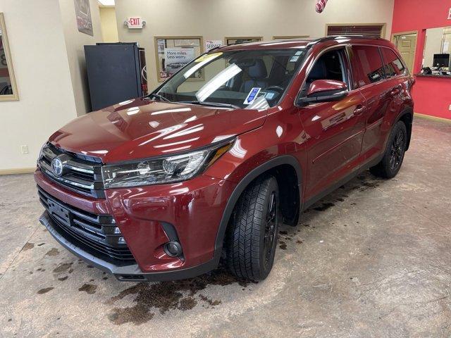 used 2019 Toyota Highlander car, priced at $26,581