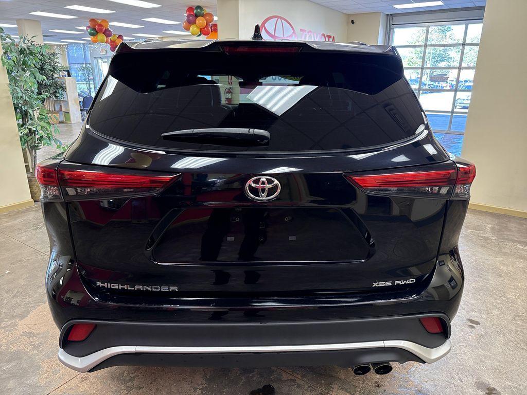 used 2022 Toyota Highlander car, priced at $37,946