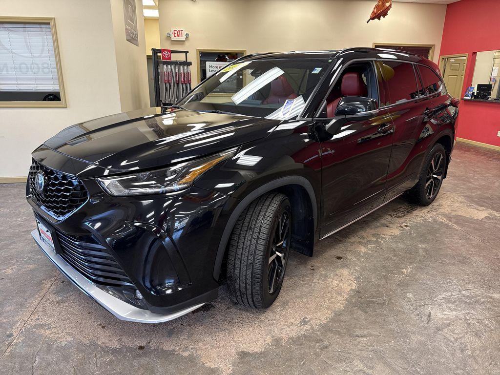 used 2022 Toyota Highlander car, priced at $37,946