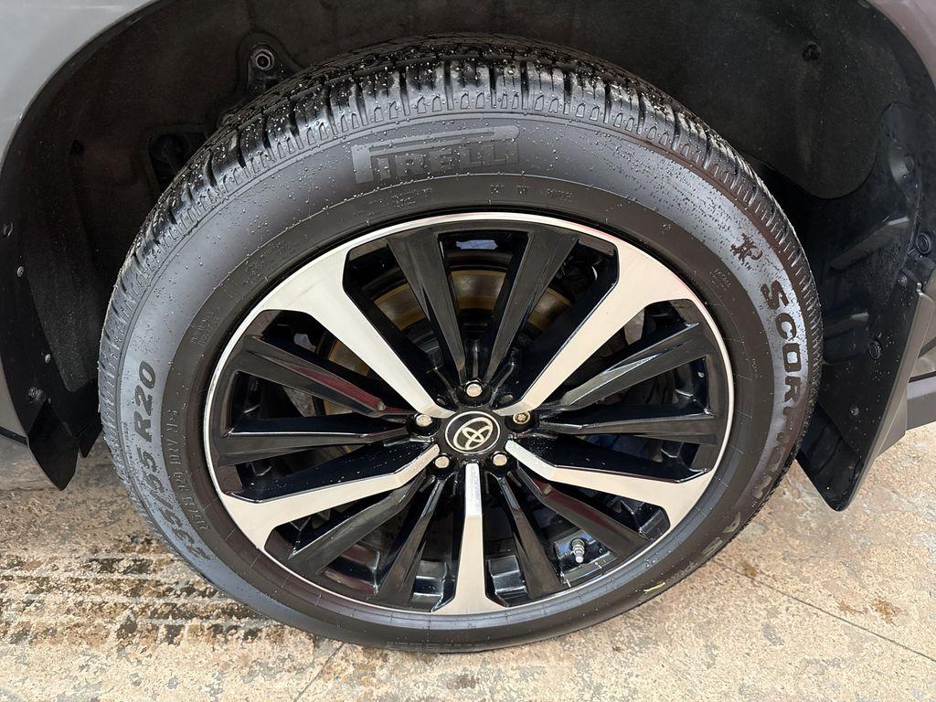 used 2022 Toyota Highlander car, priced at $37,946