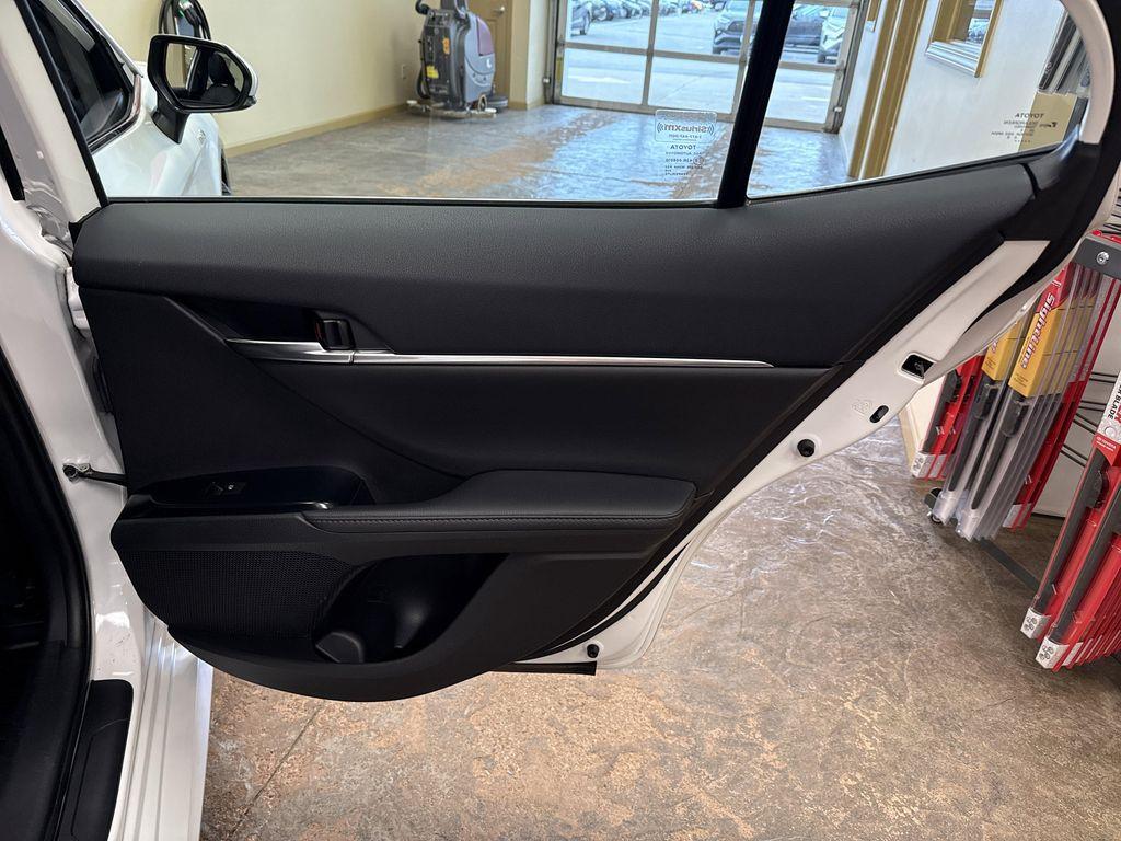 used 2020 Toyota Camry Hybrid car, priced at $26,834