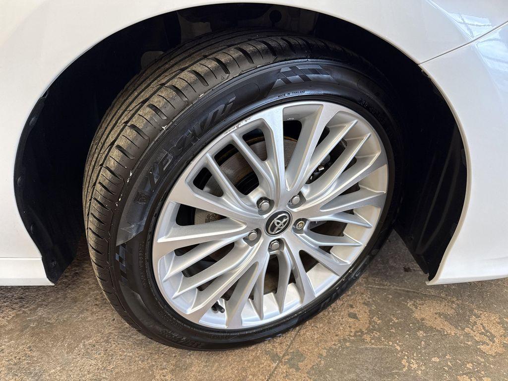 used 2020 Toyota Camry Hybrid car, priced at $26,834