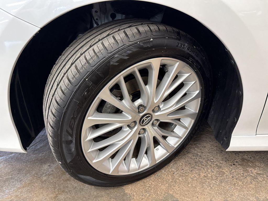 used 2020 Toyota Camry Hybrid car, priced at $26,834