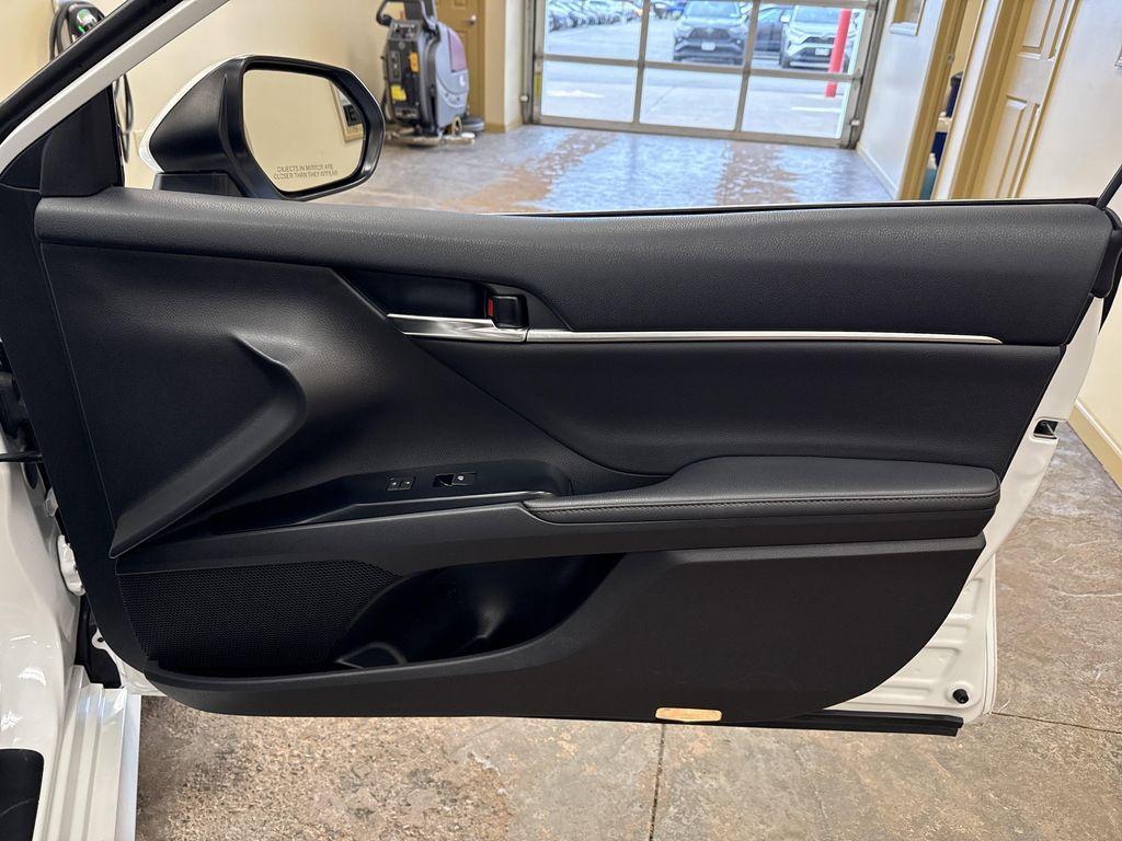 used 2020 Toyota Camry Hybrid car, priced at $26,834